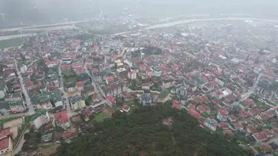 Tokat’ta korkutan heyelan: 13 daire boşaltıldı, bölge havadan görüntülendi