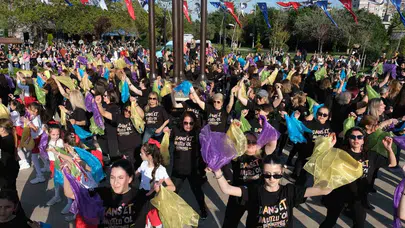 Büyükçekmece’de ritim hiç durmadı: 7’den 70’e herkes dans pistine koştu