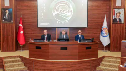 Mersin’de güvenlik zirvesi: Vali Toros’tan suç odaklarına net mesaj