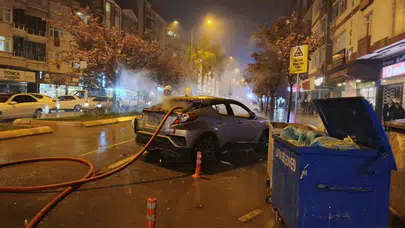 Babasının aracını ateşe verdi: Sosyal medyadaki paylaşımıyla dehşet saçtı