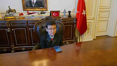 Valilik koltuğuna oturdu, ilk işi emniyet müdürünü aramak oldu: Okullarda güvenlik alarmı