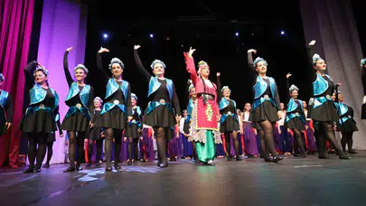 Anadolu’nun ritmi Muğla’da yankılandı: Sahnedeki büyüleyici uyum izleyenleri mest etti