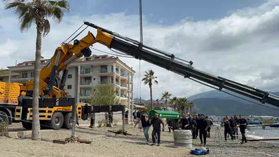 Marmaris'te feci kaza: Tekne indirme işlemi canından etti