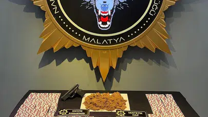 Malatya'da zehir tacirlerine darbe: Adreslere yapılan baskında cephanelik çıktı