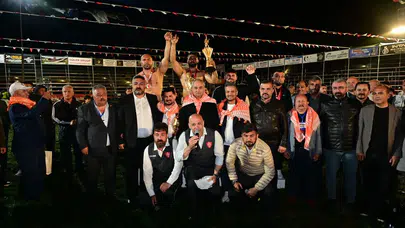 Kepez'de hasret bitti: 12 yıl sonra kurulan er meydanında 984 pehlivan devleşti
