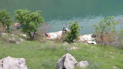 Piknik keyfi kabusa döndü: Unuttuğu eşyası için döndüğü Fırat Nehri'nde gözden kayboldu