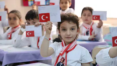 Minik ellerden kahramanlara sevgi seli: Şırnak’taki asker abilerinden öğrencilere duygusal yanıt
