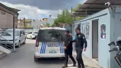 Adana'da şafak operasyonu: Aranan 5 suçlu kıskıvrak yakalandı