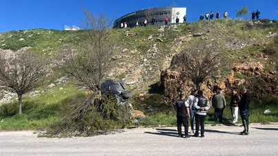 Hastane otoparkında korku dolu anlar: El frenini çekmeyi unuttu, otomobil uçuruma uçtu