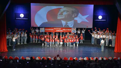 Büyükçekmece’de 23 Nisan coşkusu: Küçük yetenekler sahneye damga vurdu