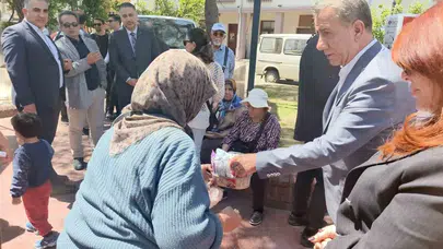 Protokol dinlemedi, belediye başkanına satış yaptı: Selma Teyze’nin ticaret azmi şaşırttı