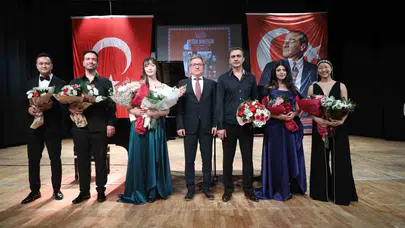 Türk dünyasının notaları Antalya’da buluştu: Piyanonun devleri aynı sahnede devleşti