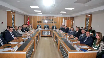 Kars'ta bağımlılıkla topyekün savaş: Vali Polat'tan kurumlar arası seferberlik talimatı