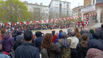 Kırşehir’de 23 Nisan coşkusu: İl Milli Eğitim Müdürü’nden ailelere kritik dijital uyarı
