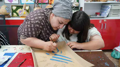 Atıklar sanatla değer kazanıyor: Adıyamanlı özel gençlerin büyük başarısı