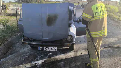 Besni’de korkutan yangın: Seyir halindeki otomobil küle döndü