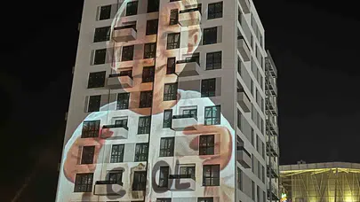 Bayram sevincini hüzne gömen baba: 36 çocuğun anısı otel duvarında yaşatılıyor