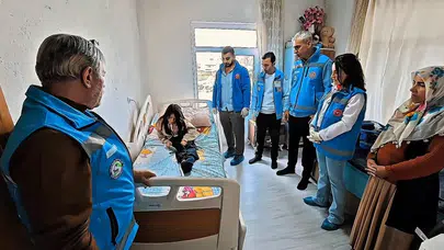 Zehra’nın yüzünü güldüren destek: Yıllardır yatağa bağımlı yaşayan genç kıza anlamlı hediye