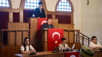 Milli iradenin kalbinde çocuk bayramı coşkusu: Tarihi atmosferde anlamlı kutlama