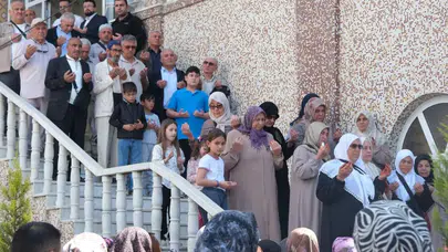 Sarıgöl’de kutsal yolculuk heyecanı: Gözyaşları ve dualarla uğurlandılar