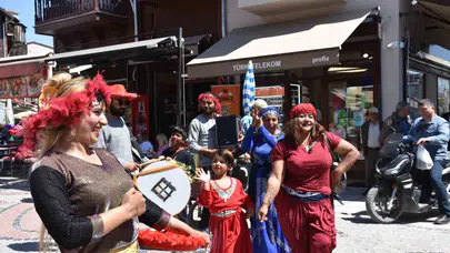Edirne’de bahar coşkusu erken başladı: Romanların davetine turistler de kayıtsız kalmadı