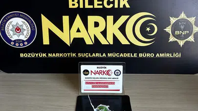 Bilecik’te zehir tacirlerine geçit yok: Şüphelilerin aracından çıkanlar şoke etti