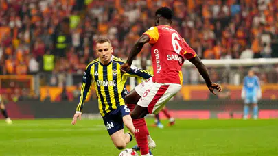RAMS Park'ta Osimhen fırtınası: Dev derbide ilk yarı Galatasaray'ın üstünlüğüyle geçildi
