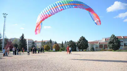 Göklerin hakimi olmak isteyen öğrencilere uzmanlardan kritik uyarı: Havacılıkta disiplinsizliğe yer yok