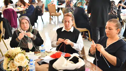 Yeşilyurt’ta ilmek ilmek sanat: Kadınların el emeği yarışmada ödülle taçlandı