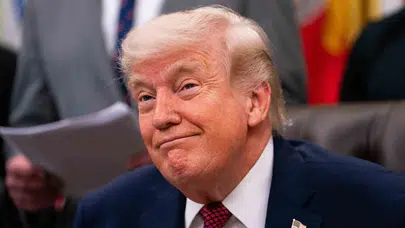 Trump'tan Tahran'a rest: Masaya oturmaktan başka çareleri kalmadı