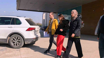 Aynı adama aşık oldular, sokak ortasında bıçaklarla hesaplaştılar!