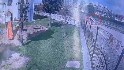 Dereye uçan kamyonetin sürücüsü hayatını kaybetti