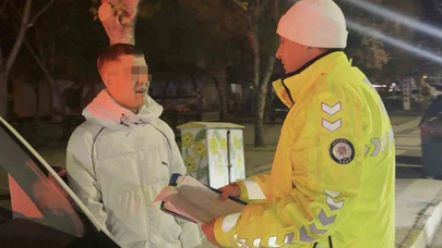 ‘Dur’ ihtarına uymayıp polisten kaçtı, yakalanınca "Hiç mi insafınız yok" deyip ağladı