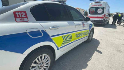 Yemekler yola saçıldı, sürücü hastanelik oldu! Karaman'da hareketli dakikalar