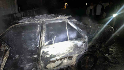 Keşan’da korku dolu anlar: Park halindeki otomobil alevlere teslim oldu!