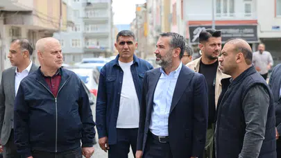 Elazığ’da asfalt seferberliği: Başkan Şerifoğulları sahadaki çalışmaları denetledi