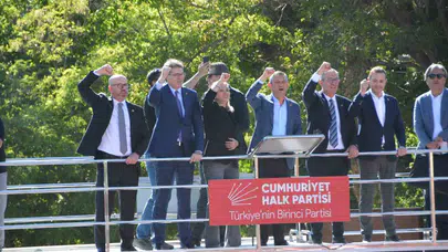 Özgür Özel’den Balıkesir Çıkarması: İstiklal Madalyası İçin Kanun Teklifi Hazır