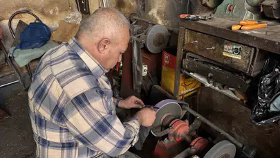 Kurban Bayramı bereketi Adana çarşısına erken geldi: Ustalar uyardı, bıçaklarınızı ehil ellere teslim edin
