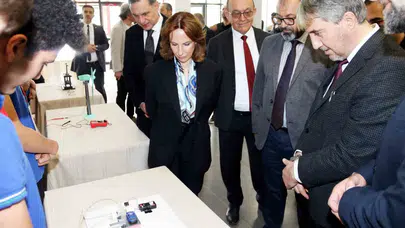 Geleceğin mühendisleri Kütahya’da sahneye çıktı: OSB’nin genç beyinlerinden teknoloji şovu