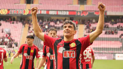 Eskişehirspor'da duygusal veda: Kaptan Akın Akman sessizliğini bozdu