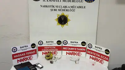Bafra sokaklarında zehir tacirlerine geçit yok: Narkotik operasyonunda 2 tutuklama