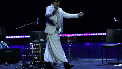 Ankara’da Balkan rüzgarı: Goran Bregovic hayranlarını mest etti