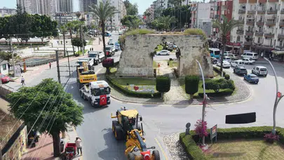 Tarsus'ta dev filo hamlesi: Belediye hizmet ağını yeni araçlarla güçlendirdi