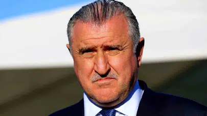 Bakan Bak'tan "Bizim Çocuklar"a tam destek: Hedefimiz final yolu