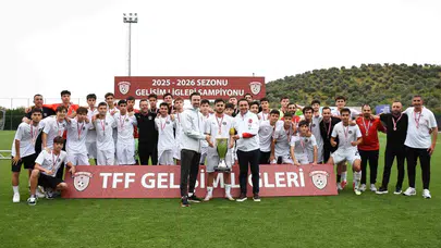 Zirveye penaltılarla uzandılar: Manisa FK U19 Türkiye’nin en büyüğü oldu