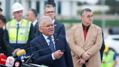 Kayseri trafiğinde devrim: Kartal Kavşağı’nda hummalı çalışma 35 günde rekor ilerleme sağladı
