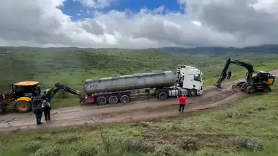 Trafikten kurtulmak isterken batağa saplandılar: Bolu'da bayram yolculuğu kabusa döndü