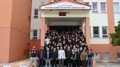 Geleceğin güvenlik güçleri Gaziantep’te yetişiyor: Jandarma akademisi kapılarını gençlere açtı