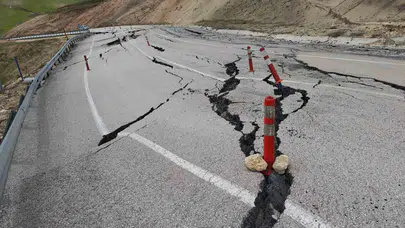 Ölüm yolunda tehlikeli ısrar: 80 kilometre uzatmamak için canlarını hiçe sayıyorlar