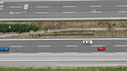 Bayram yolculuğunda beklenen kâbus yaşanmadı: Düzce geçişi sürücülerin yüzünü güldürdü